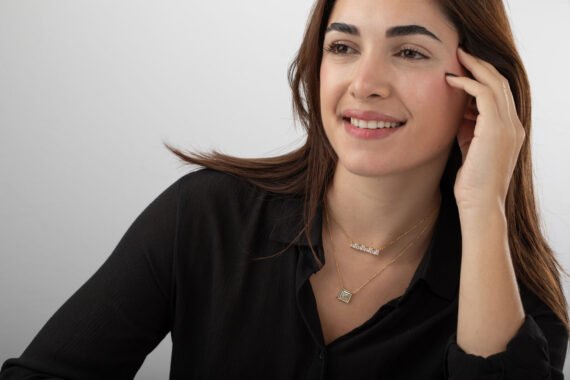 Collar Brillo Rectilíneo